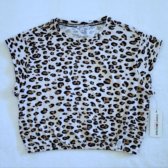 Tommy Hilfiger Tops - ✨️HP✨️ Tommy Hilfiger Sport🤾‍♀️ Leopard🐆 Print Top - NWT